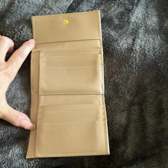 Prada Saffiano Leather kiss lock Wallet - Picture 3 of 7